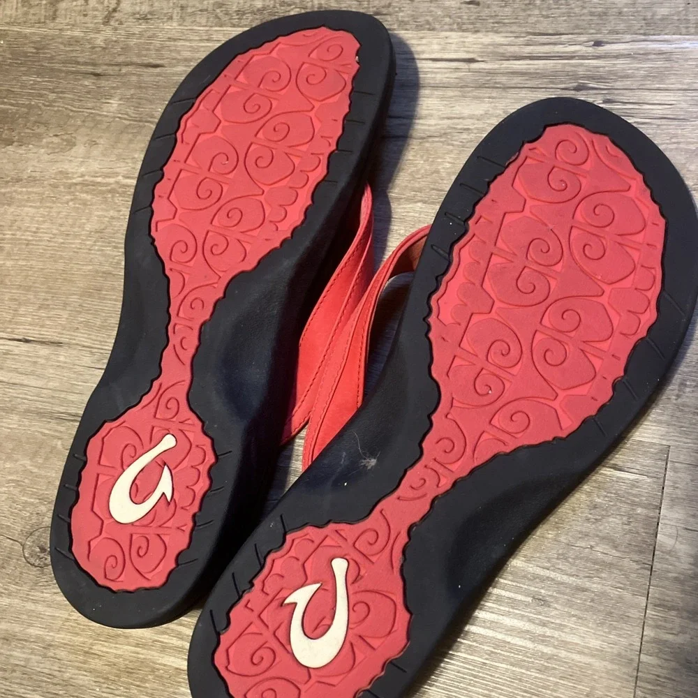 OluKai Ohana Size 11 Flip Flop Women's Black/Red Water Resistant Sandals 20110
